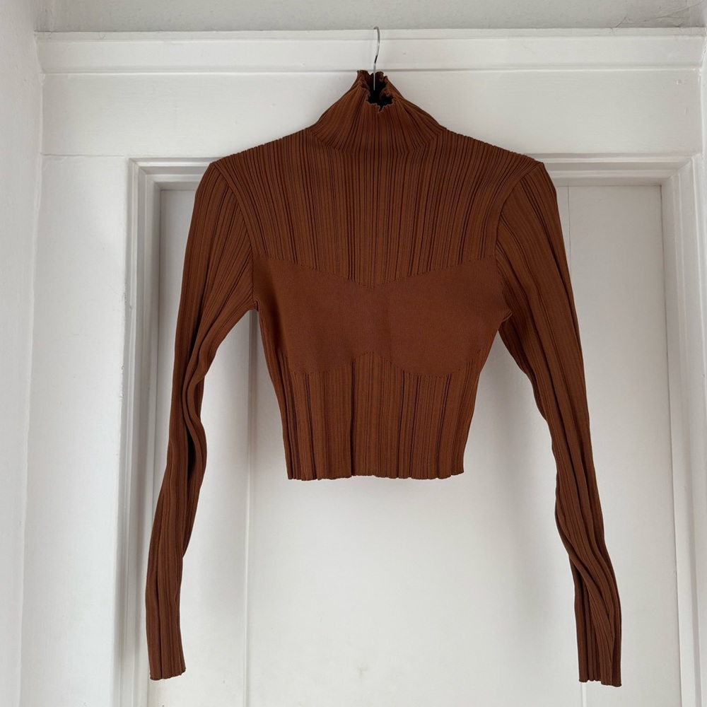 Ribbed Crop Knit Long Sleeve Top in Chestnut Brown